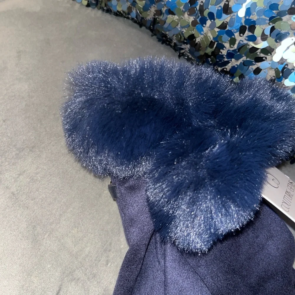 Navy blue faux fur tech gloves
